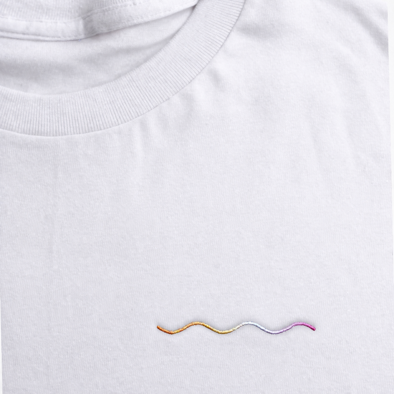 Premium Shirt - Welle - Lesbisch (Bestickt)